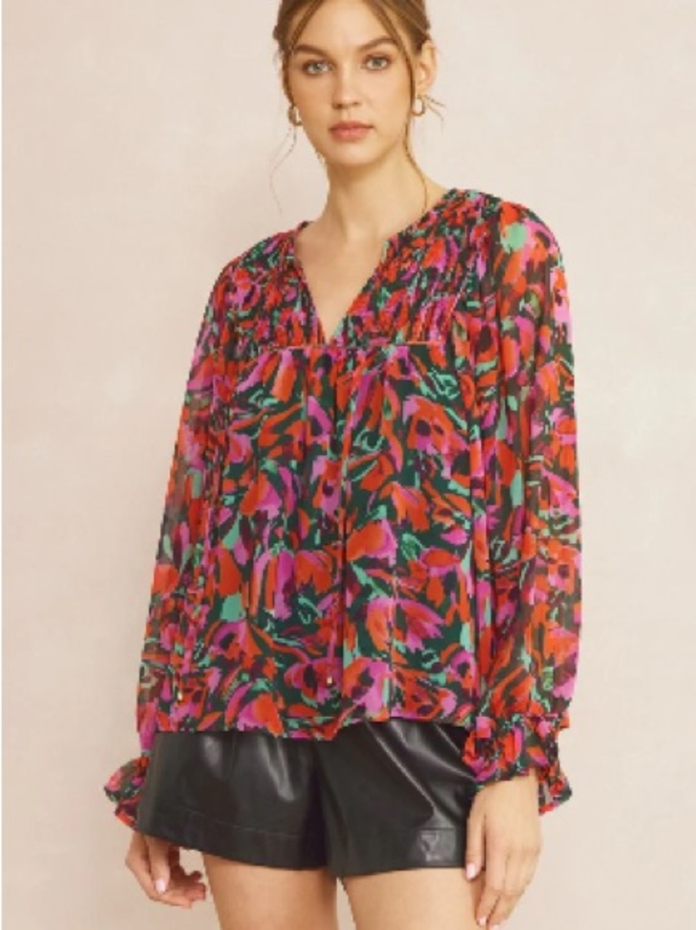 Entro Smocked Yoke Long Sleeve Blouse Pink Red Floral Abstract Medium - Picture 2 of 10